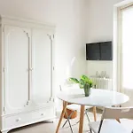 New! Charming & Pretty Flat In Milan Center