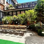 Mio Hostel