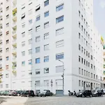 Easylife - Studio Moderno E Luminoso In Repubblica