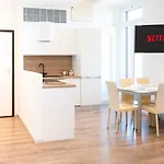 Lic11 Large Apartment Central Of Milan
