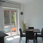 Portello Flat With Balcony