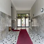 2 Bedroom Gem Next To Central Station With Ac