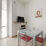 M4 Argonne Balcony Apartment