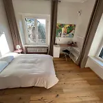 Tricolore Suite