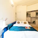I Host Apartment - Giulio Romano Mono 15