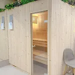 Banfi Luxury Spa - Sauna & Jacuzzi