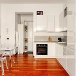Cozy Flat In Central Station - 4 Pax