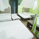 Amazing Attic Max 10 People With Parking & Wifi, Near To 3 Tram Lines And To The Metro - Well Connected To Airports And To The Train Station