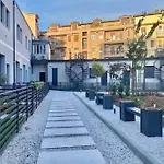 Trendy Apartment A Milano
