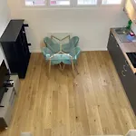 Modern 3 Bedrooms Apartment