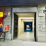 Chiara Guest House 18 - M4 Metro Blu