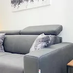Cardano Suite - 5 Min From Central Station