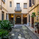 Pontaccio, 4 - Central Studio In The Art District