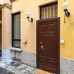 Pontaccio, 4 - Central Studio In The Art District