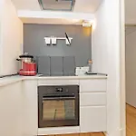 Cozy Apartment Near Bocconi