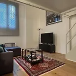 Cozy Apartment Near Bocconi