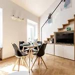 Modern Apartment In Heart Of Brera