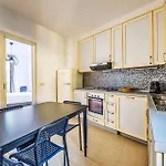 ITALIAN RESIDENCIES - Valpetrosa 10