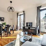 ITALIAN RESIDENCIES - Valpetrosa 10