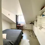 Sant Ambrogio Courtyard Room In Shared Flat