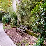 Sant Ambrogio Courtyard Room In Shared Flat
