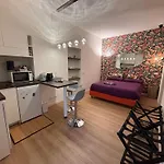 La Vecchia Milano-Les Nubles Vannucci - Il Ballatoio E Il Cortile