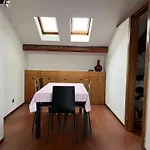 Apartment Very Close To The Central Area