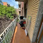 Bilocale Trendy A Milano Solari
