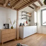 Wabi Sabi Studio Vicino Metro M1