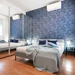 Cozy Apartament In Piazza 5 Giornate By Easylife