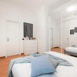 Cozy Apartament In Piazza 5 Giornate By Easylife