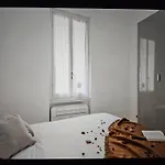 Two-Room Apartment San Babila Milan