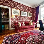 Luxury Room In Central Art Nouveau Building Next To Metro Station
