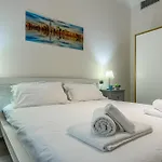 Sant\' Ambrogio Flat