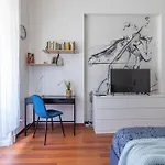 Stradivarius House - Carozzi Apartments