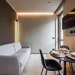 Luxury Suite With View Steps From The Duomo