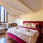 10 Minutes From The Duomo - Elegant Maison