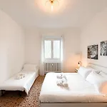 Free Park, 100M From San Siro, Derby Two-Room Apartment