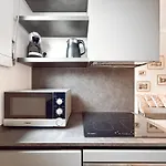 Free Park, 100M From San Siro, Derby Two-Room Apartment