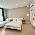 Cadorna Luxury Hotel