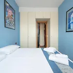 Xenia Apartments - Two-Room Apartment With Terrace In Fondazione Prada