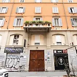 Cosy And Bright Flat In The Heart Of Porta Venezia
