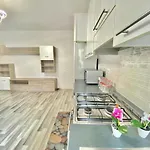 Lugano S&S Home, Moderna E Tranquilla, Vicino Al Centro Di Milano, Con Parcheggio Gratuito Esterno