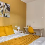 Suites In Financial District 4 Pax