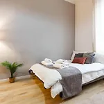 Duomo 10 Minuti Family House 5 Pax Balcone Wifi