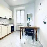 Nice Milan Central Apartments In A Strategic Position