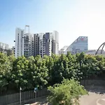 Luminoso Appartamento Con Ampio Terrazzo A 10 Minuti Dalla Metro