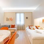 5\' From Corso Sempione Elegant Studio Apartment