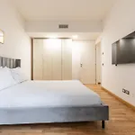 Beplace Apartments In De Amicis