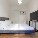 Beplace Apartments In De Amicis